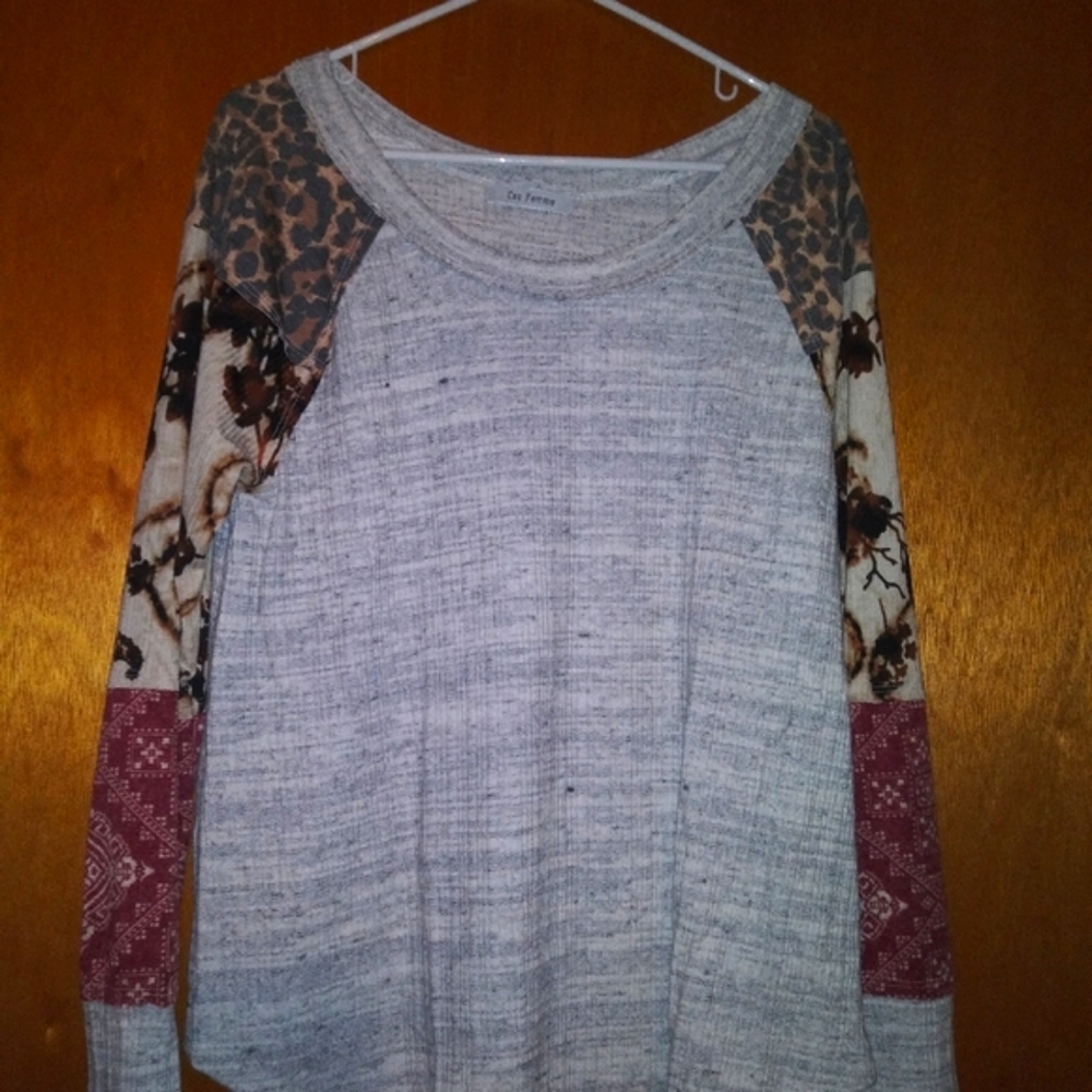Very Pretty Women's Top